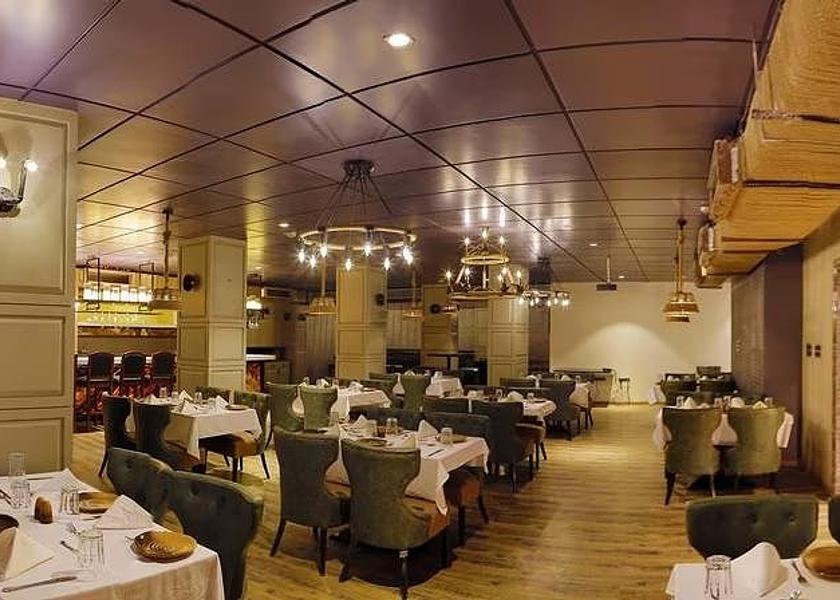 Delhi Delhi Food & Dining