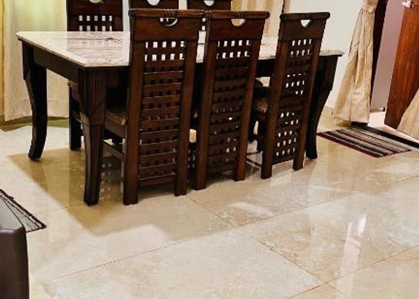 Uttar Pradesh Varanasi Food & Dining