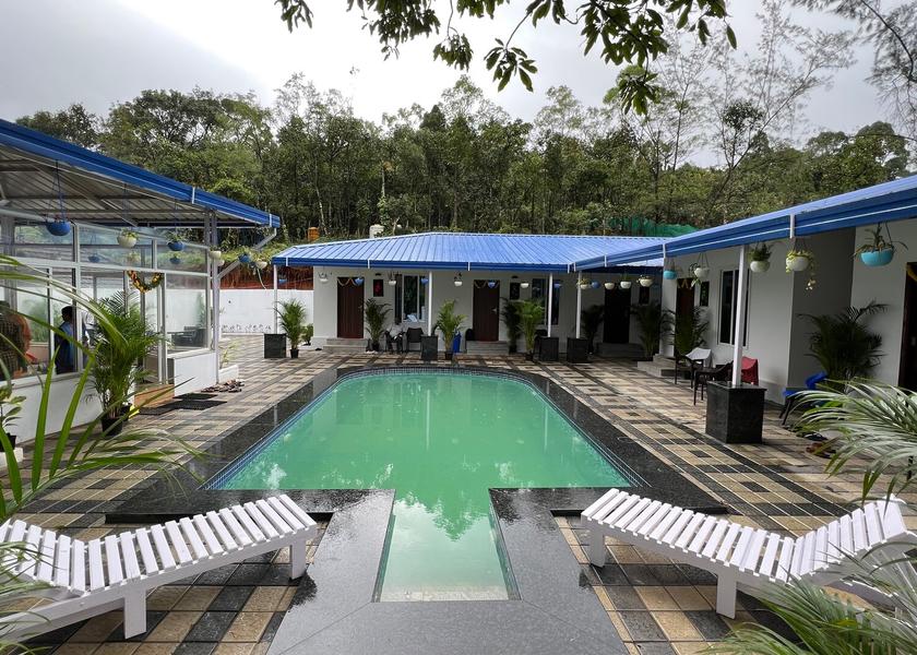 Karnataka Sringeri Pool
