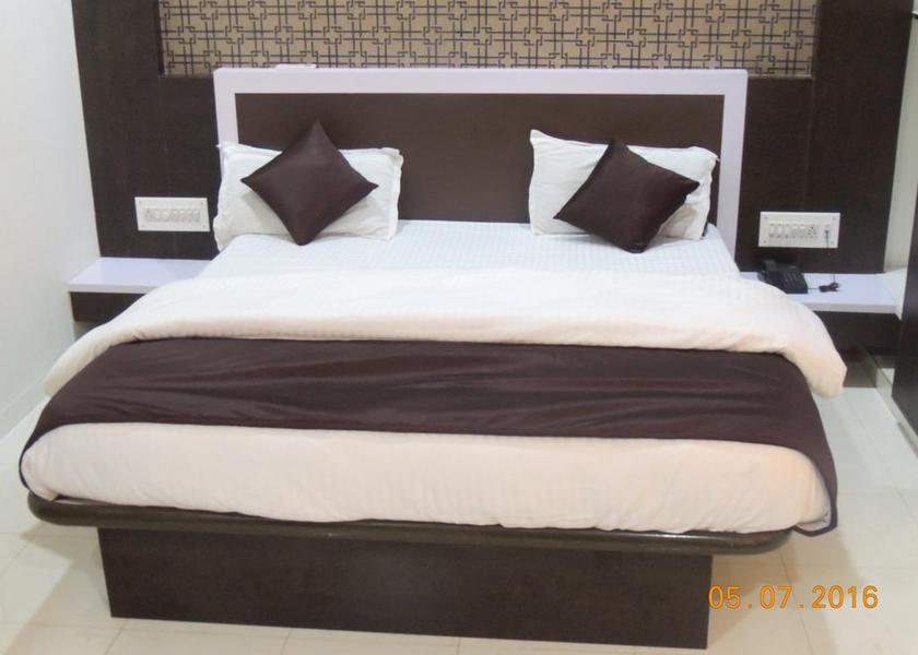 Gujarat gandhi nagar Deluxe Room