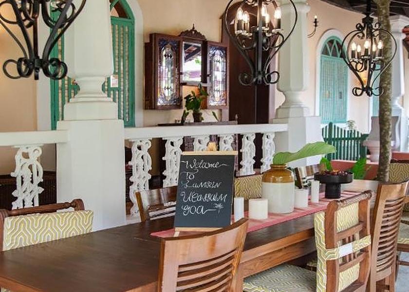 Goa Pilern Dining Area