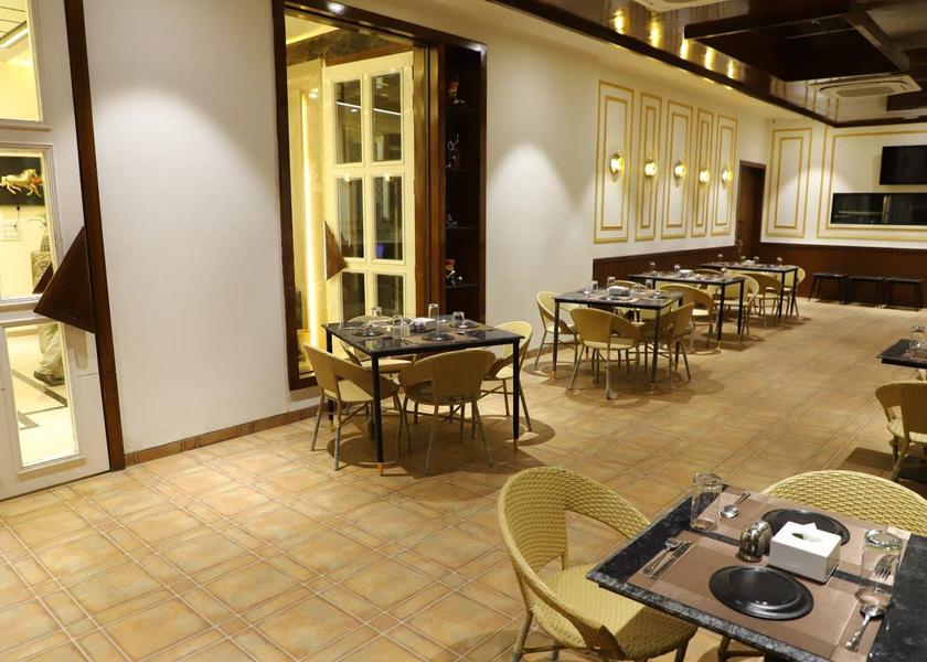 Madhya Pradesh Pithampur Food & Dining