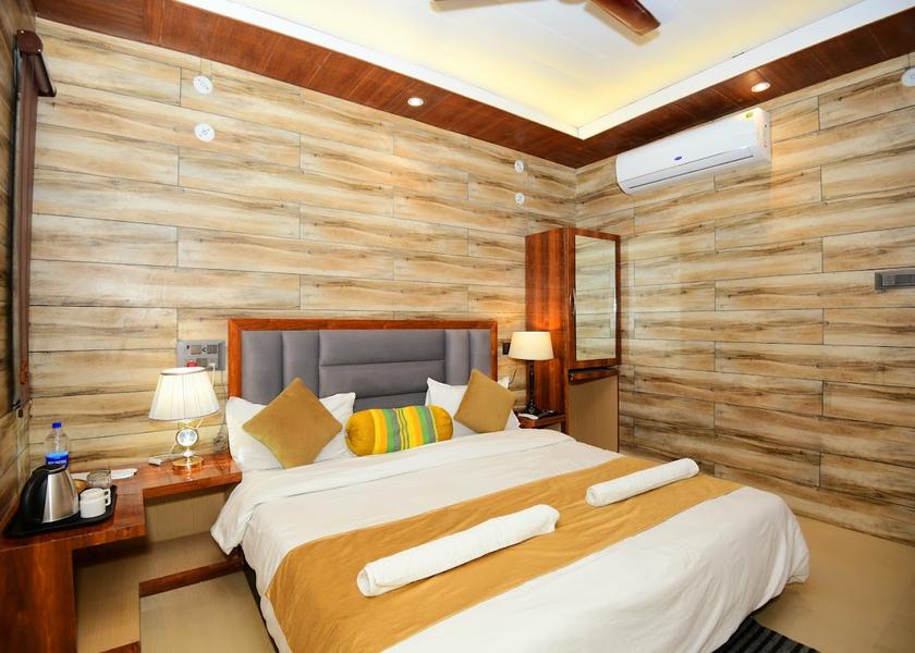 Uttar Pradesh Ayodhya Standard Saver Room