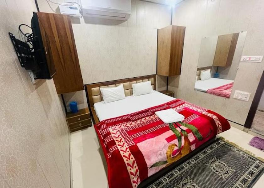 Uttar Pradesh Ayodhya Classic Room AC