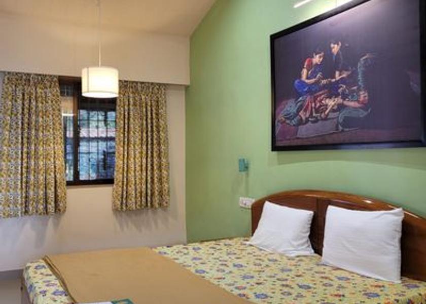 Maharashtra Matheran Skyview Courtyard Bathtub Bliss