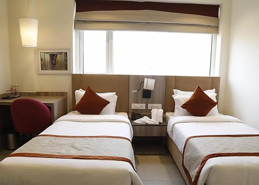 Uttar Pradesh Varanasi DELUXE ROOMS