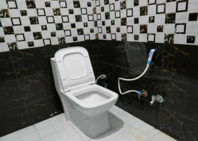 Haryana Palwal Washroom