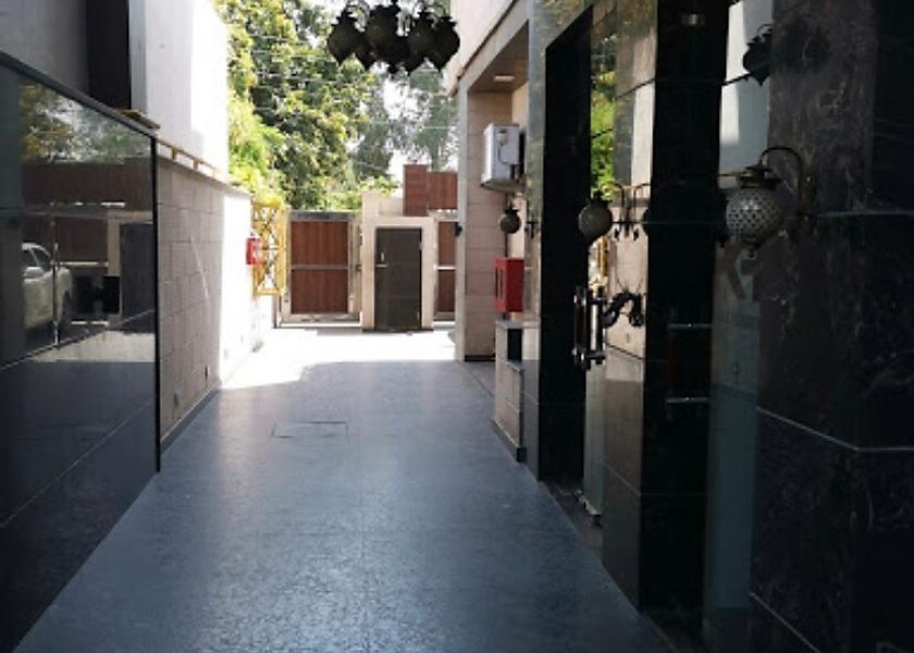Uttar Pradesh Noida Public Areas