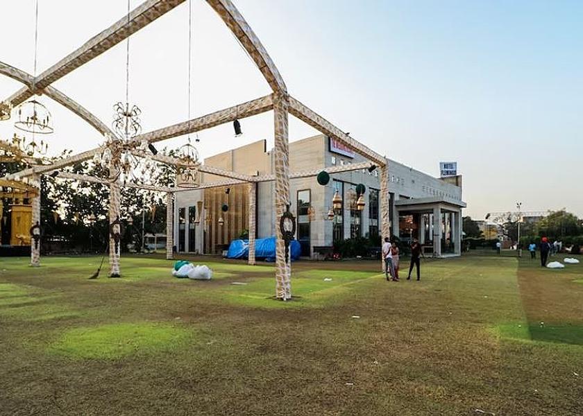 Punjab Zirakpur Hotel Exterior