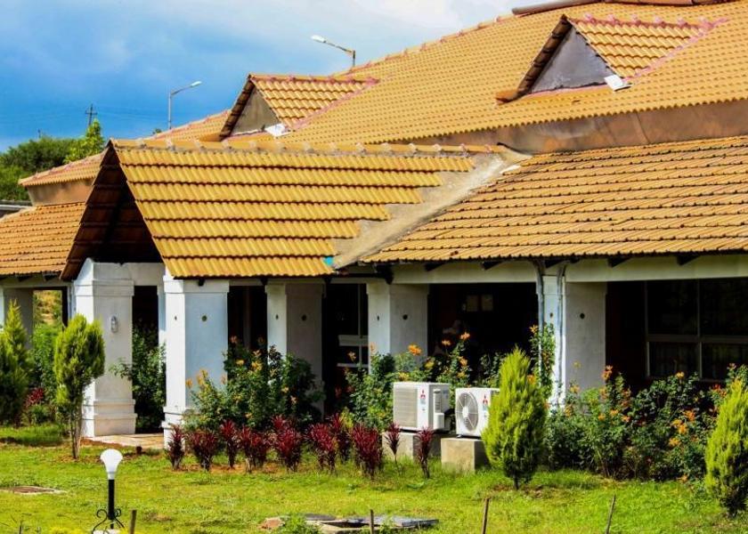 Karnataka Hassan Hotel Exterior