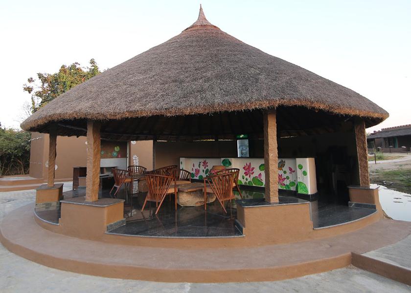 Karnataka Hampi Hotel Exterior