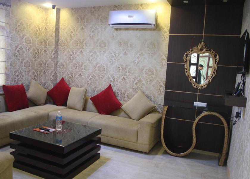 Uttar Pradesh Lucknow Public Areas