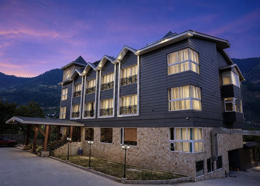 Himachal Pradesh Manali Hotel Exterior