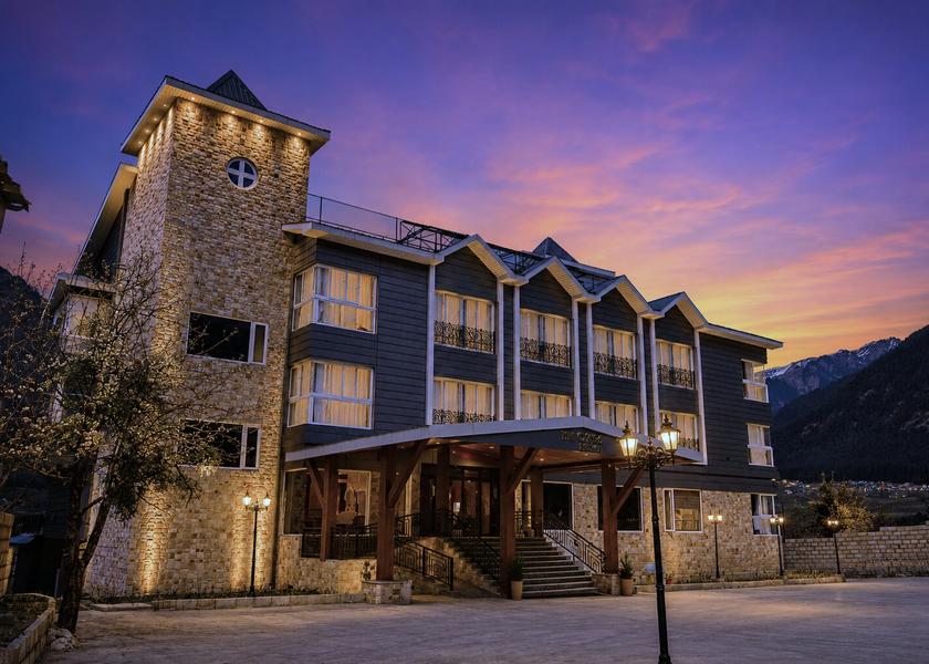 Himachal Pradesh Manali Hotel Exterior