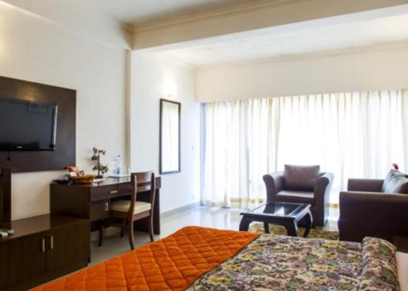 Himachal Pradesh Solan Luxury Room
