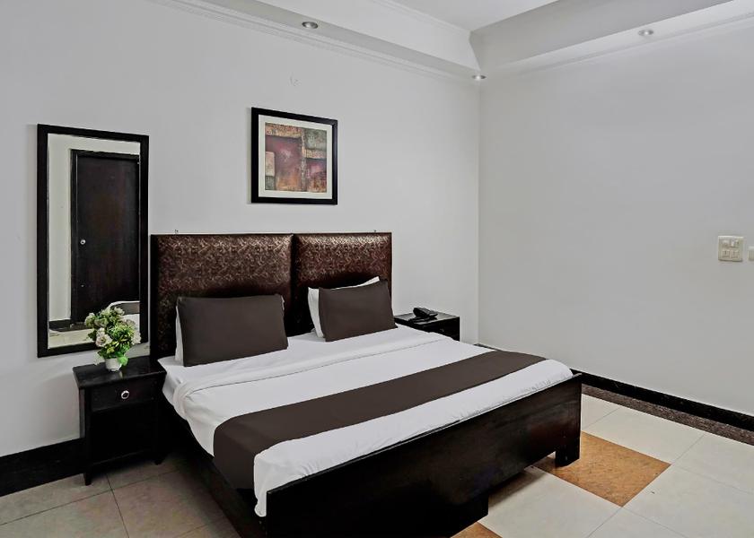 Uttar Pradesh Noida Deluxe Double or Twin