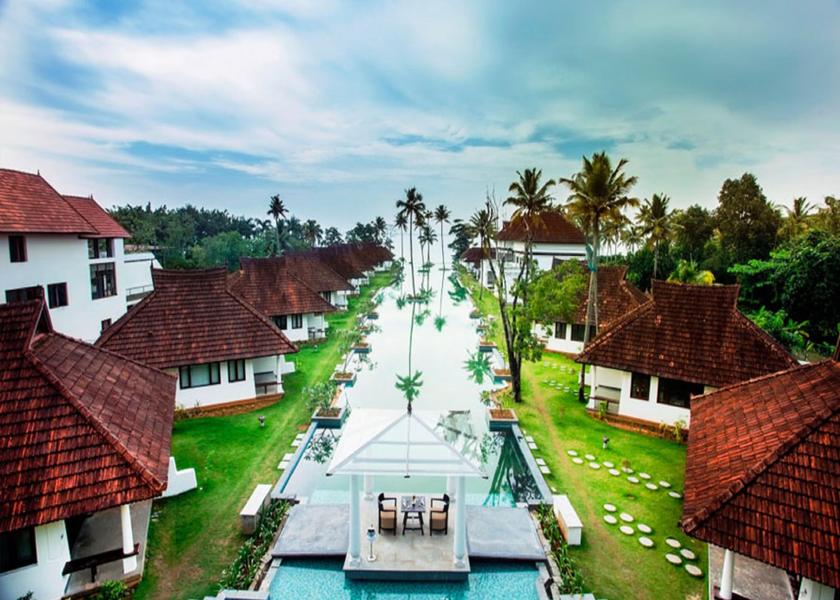 Kerala Kumarakom Hotel Exterior