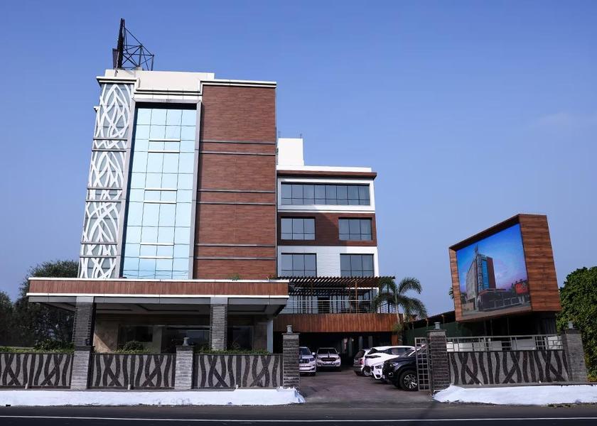 Tamil Nadu Vellore Hotel Exterior