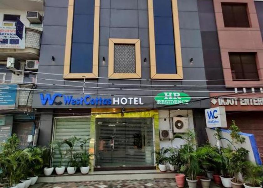 Punjab Jalandhar Hotel Exterior