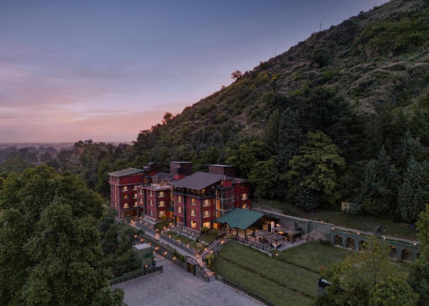Jammu and Kashmir Srinagar exterior view
