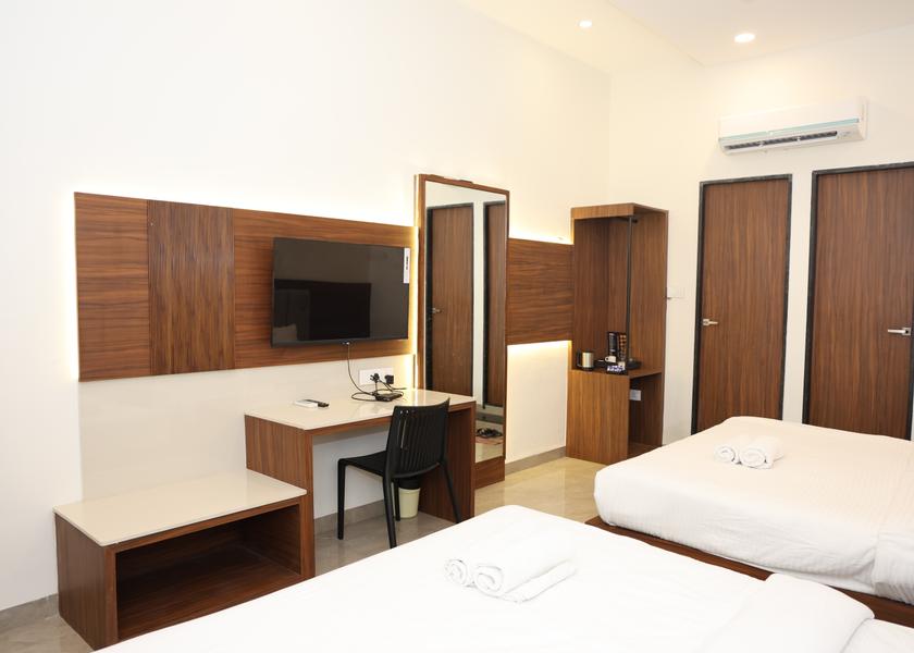 Madhya Pradesh Ujjain Four Bed AC Room