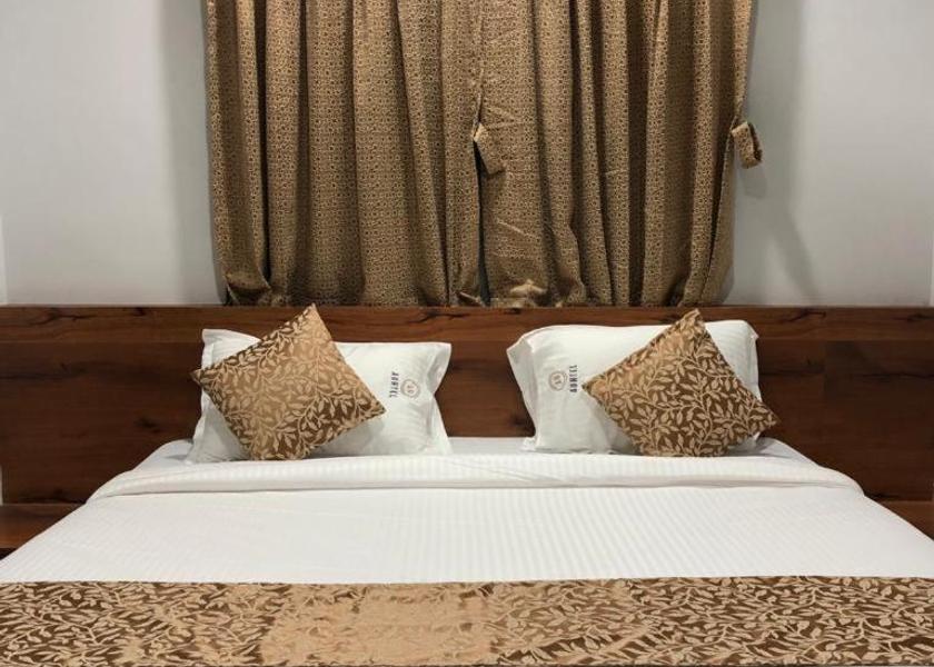 Maharashtra Pune Deluxe Room
