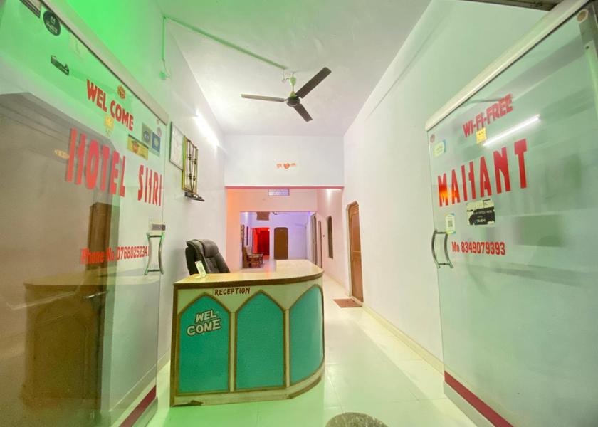 Madhya Pradesh Orchha Lobby