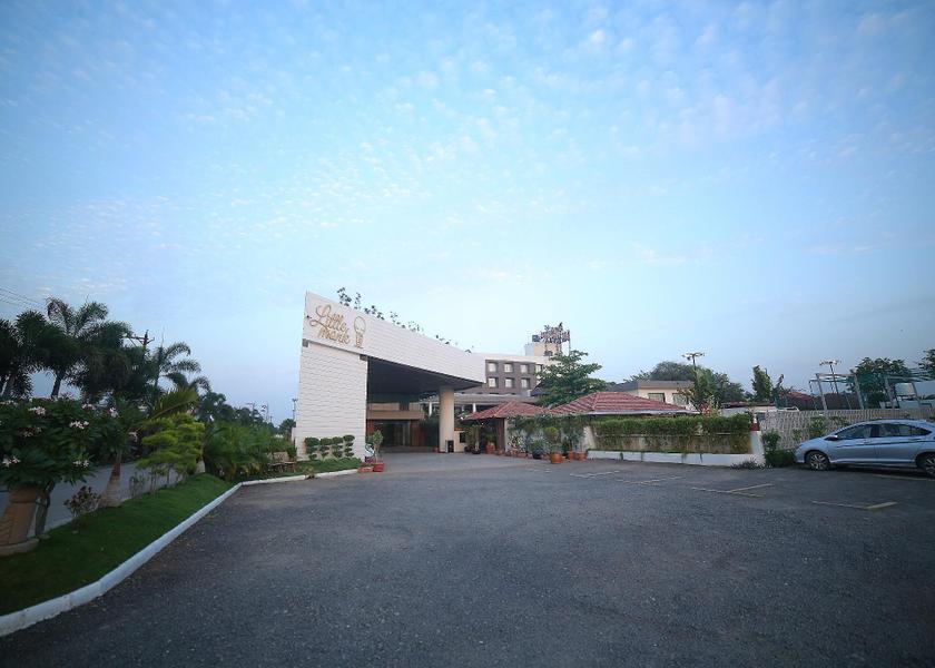 Madhya Pradesh Indore exterior view