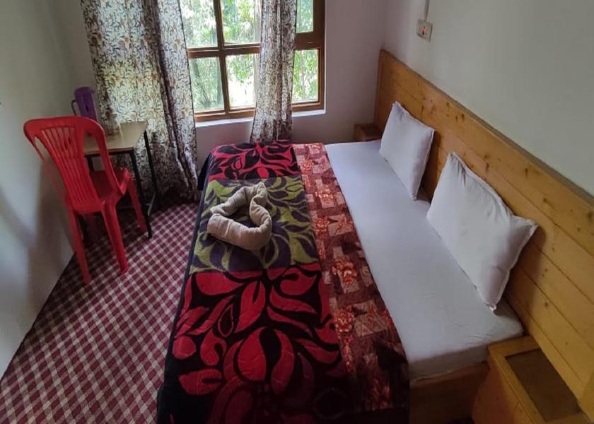Jammu and Kashmir Pahalgam 1025