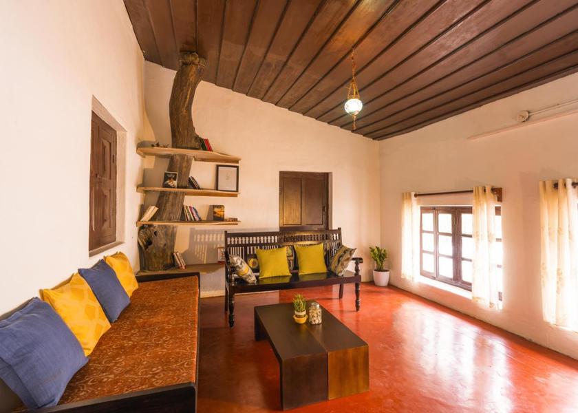 Karnataka Horur Public Areas