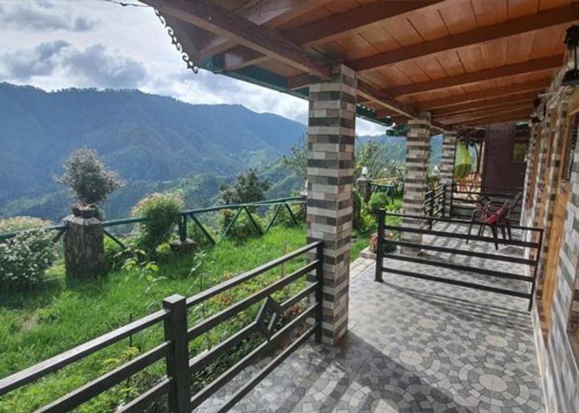 Uttarakhand Mukteshwar balcony/terrace