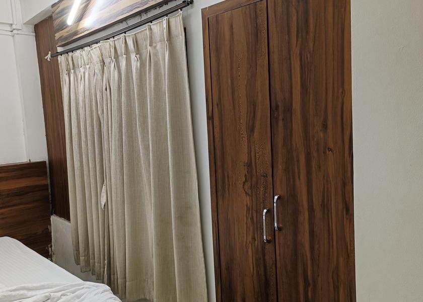 Arunachal Pradesh Itanagar Premiere King size bed with living room