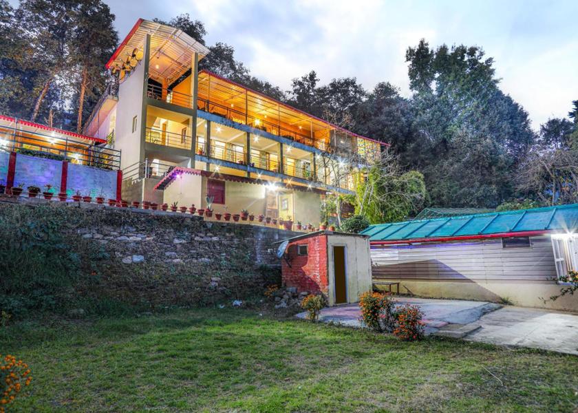 Uttarakhand Kausani Hotel Exterior