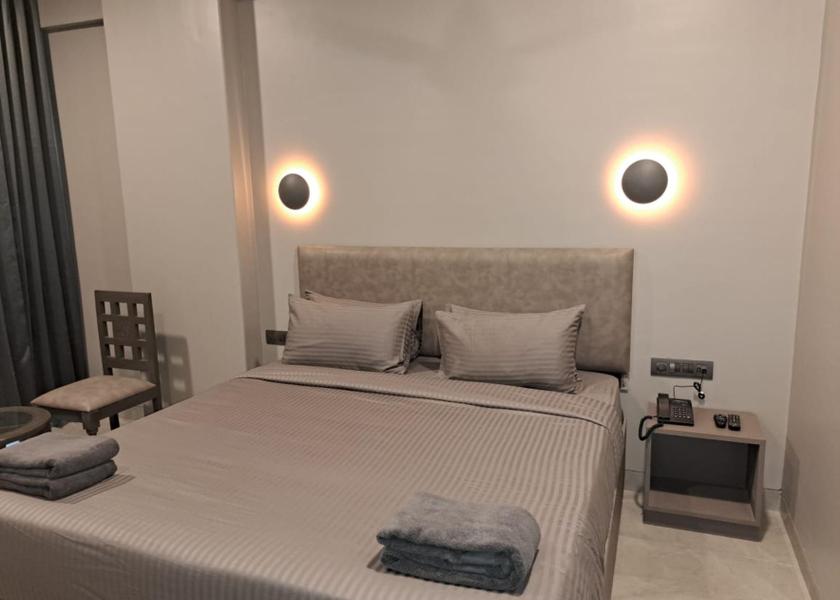 Maharashtra Shirdi bed