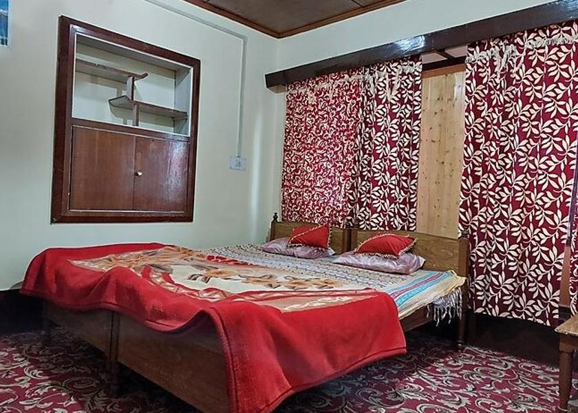 Jammu and Kashmir Srinagar Deluxe Room