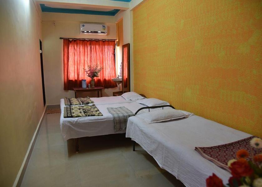 Maharashtra Dapoli Deluxe Triple Bed
