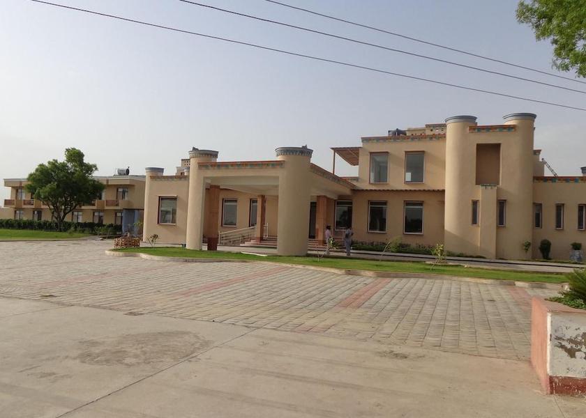 Rajasthan Neemrana Hotel Exterior