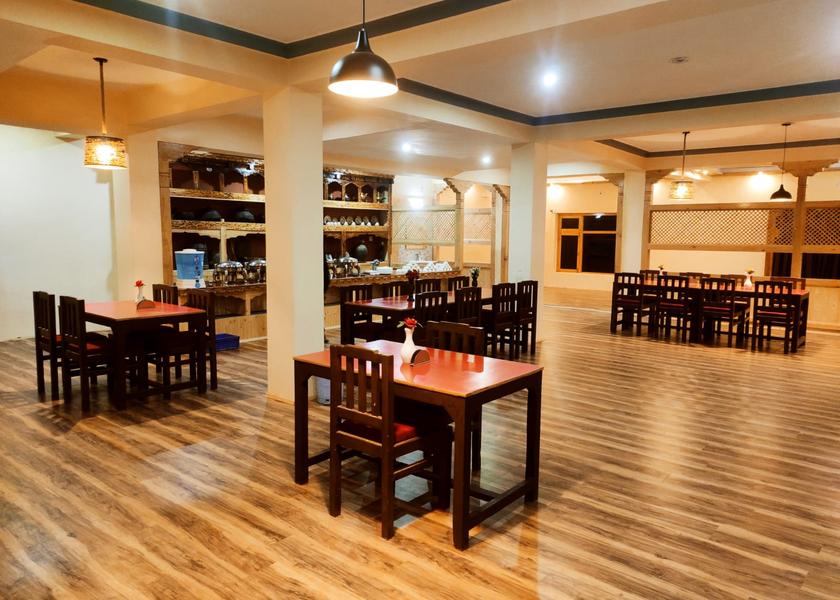 Ladakh Hunder Food & Dining