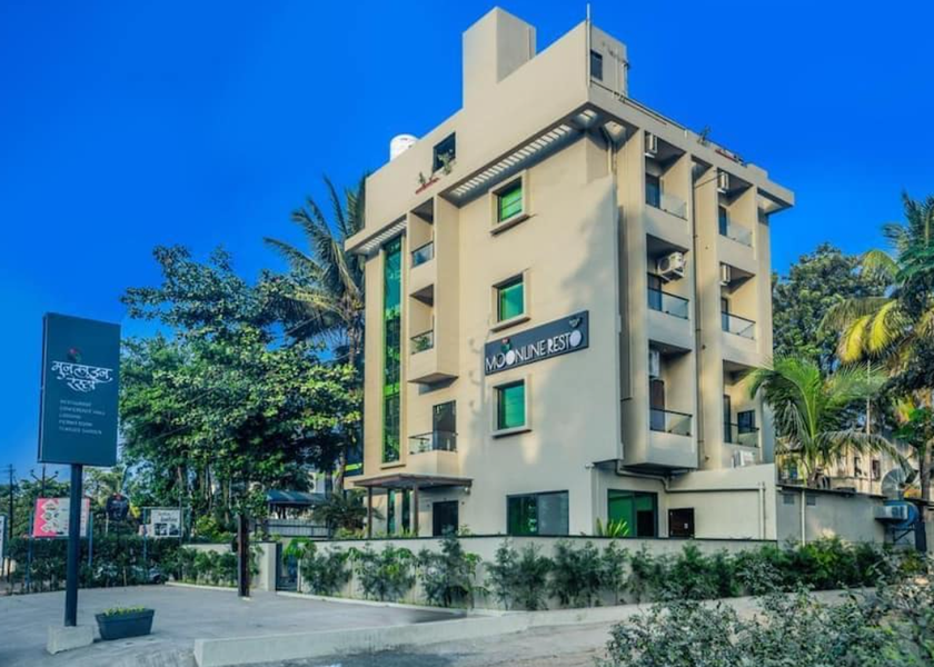 Maharashtra Satara Hotel Exterior