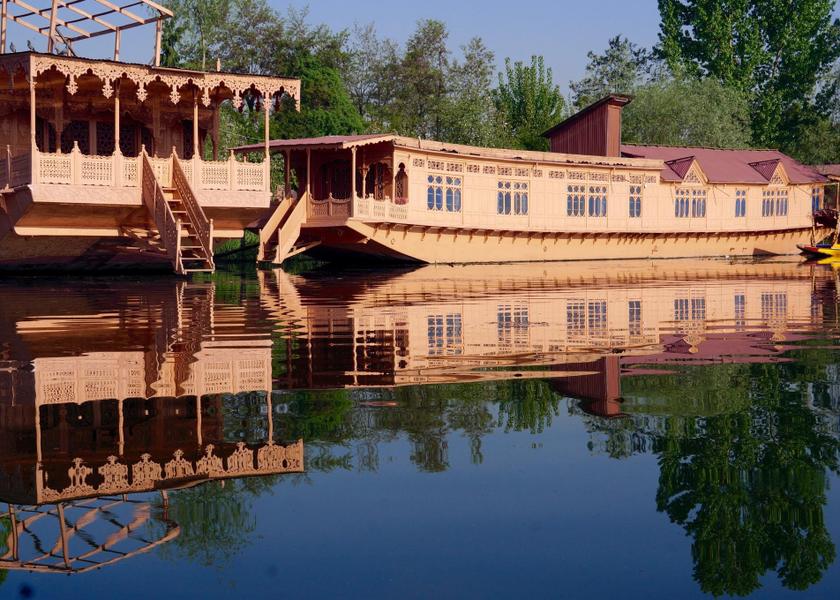 Jammu and Kashmir Srinagar exterior view