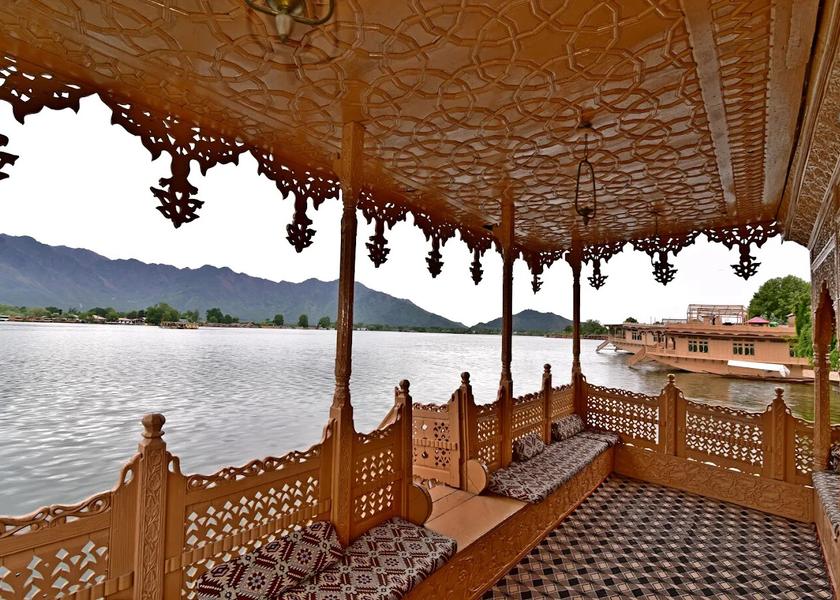Jammu and Kashmir Srinagar Public Areas