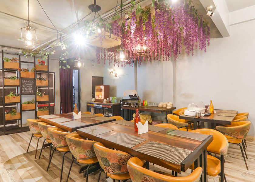 Uttar Pradesh Prayagraj Food & Dining