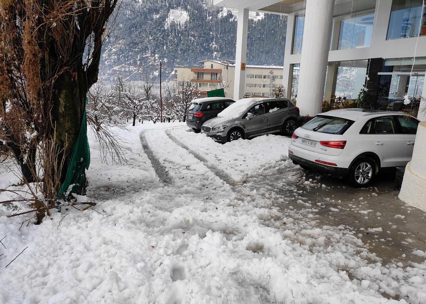 Himachal Pradesh Manali Hotel Exterior
