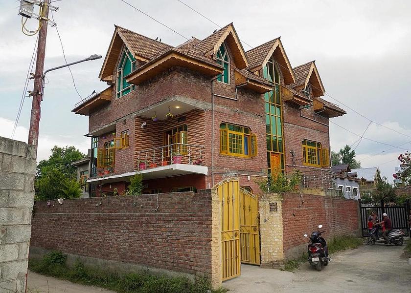 Jammu and Kashmir Srinagar exterior view