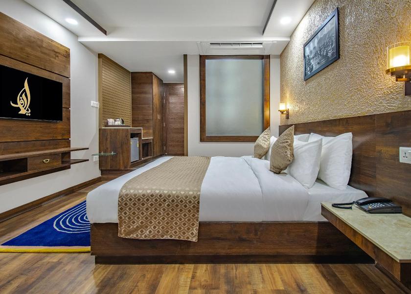 Jammu and Kashmir Srinagar Premium Deluxe Room
