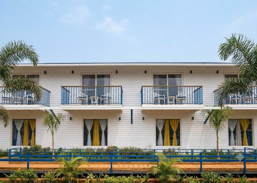 Goa Morjim Hotel Exterior