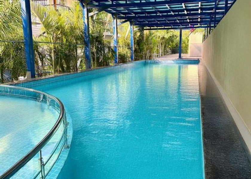 Goa Morjim Pool