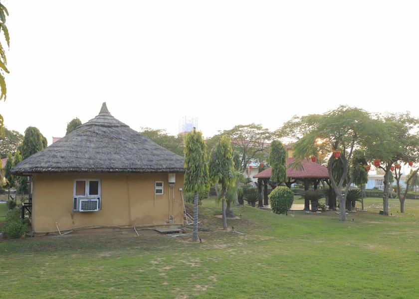 Rajasthan Neemrana Hotel Exterior