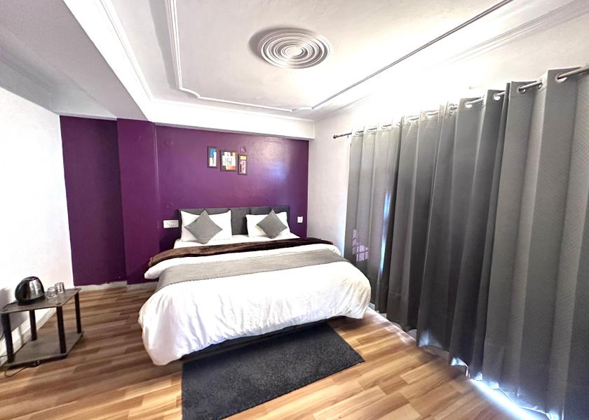 Himachal Pradesh Shimla King Bed with Balcony