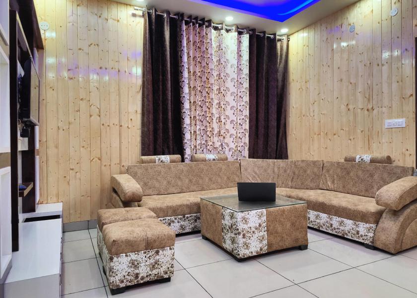 Himachal Pradesh Kasauli lobby